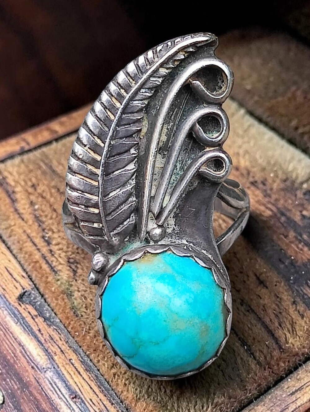 Antique Sterling Silver Navajo Ring